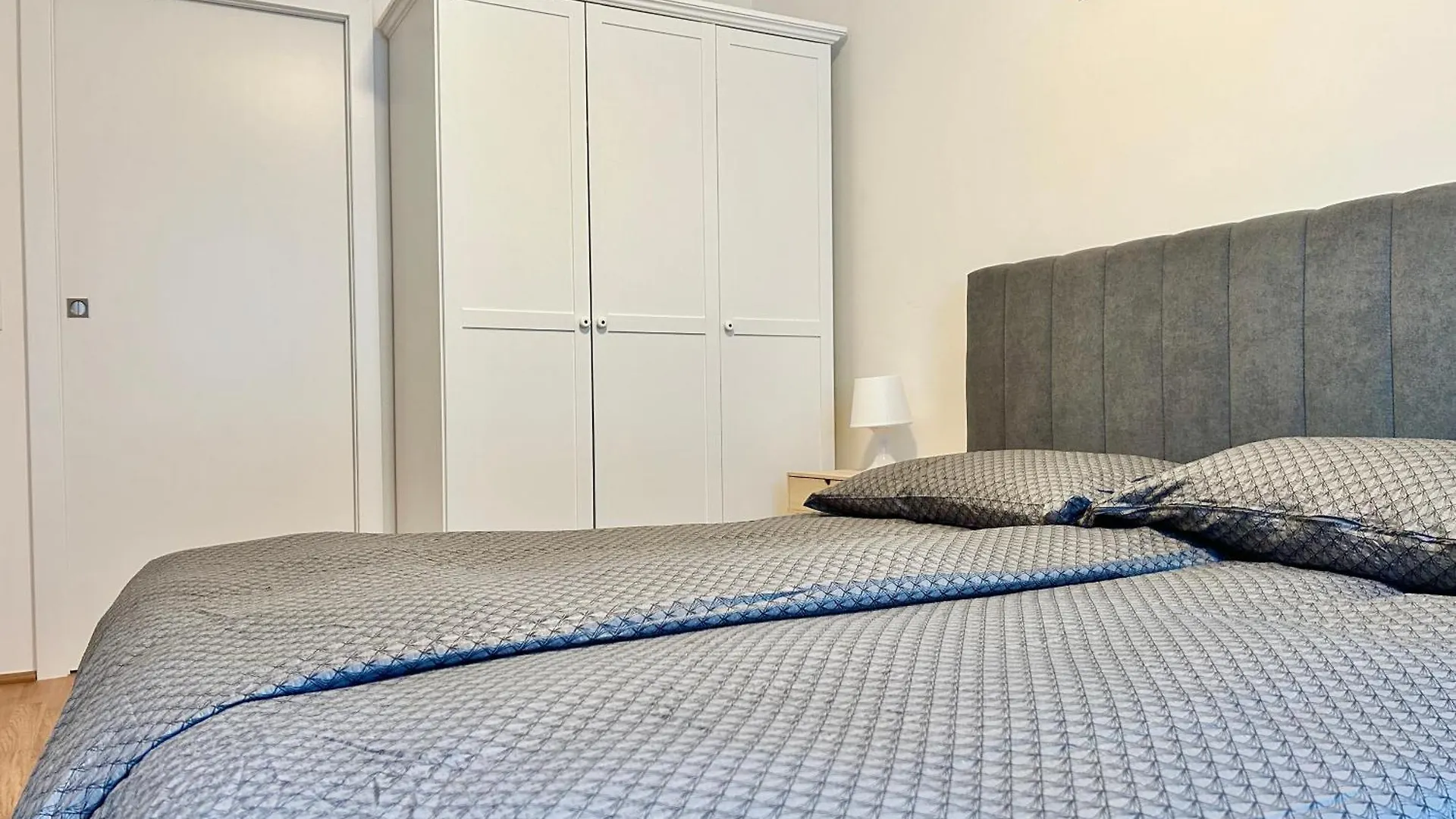 Brand New Central & Modern Apartment Vienna