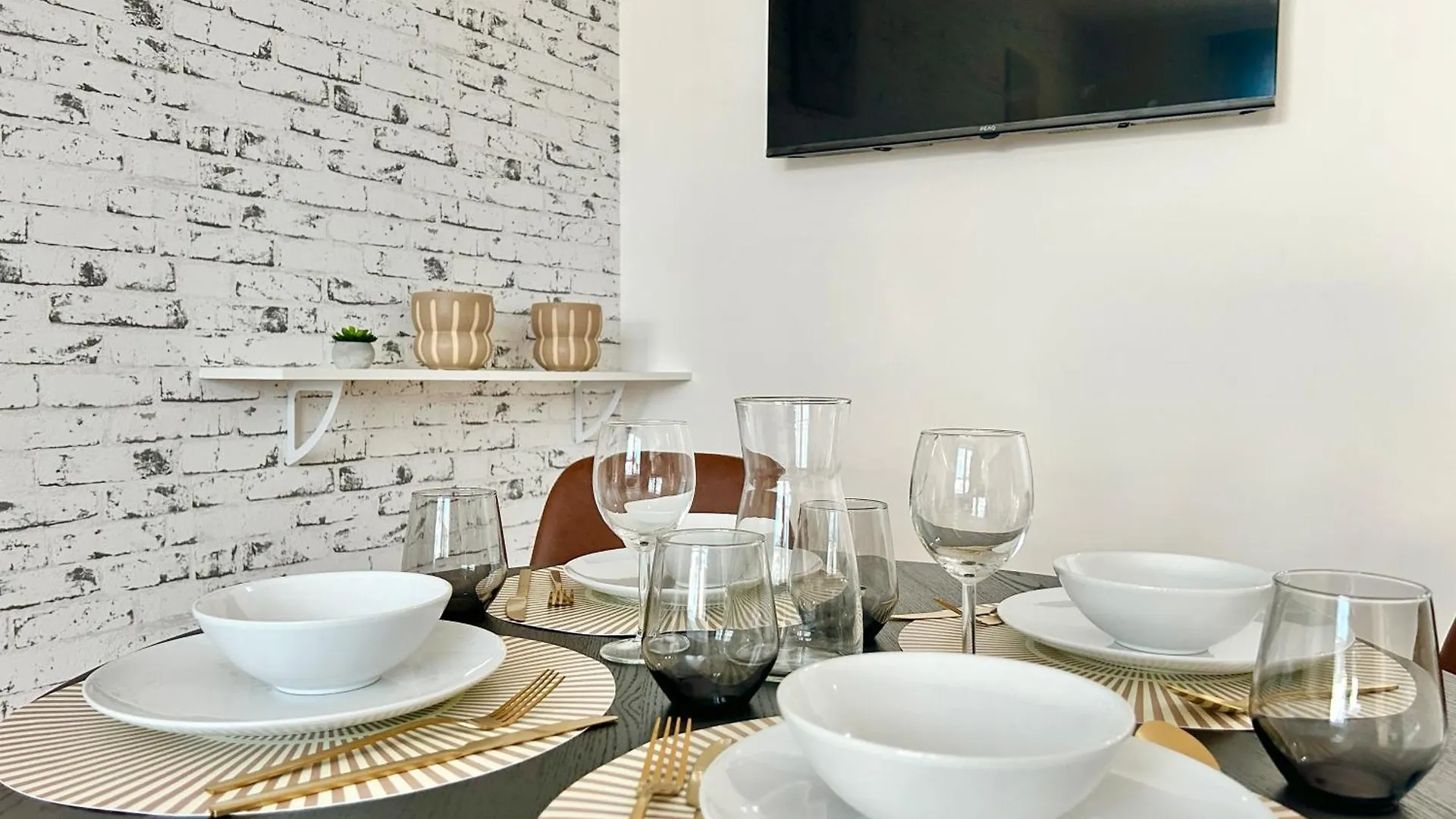 Brand New Central & Modern Apartment Vienna