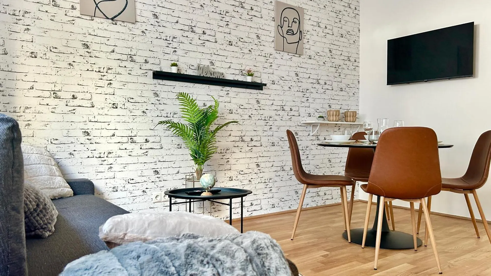 Brand New Central & Modern Apartment Vienna